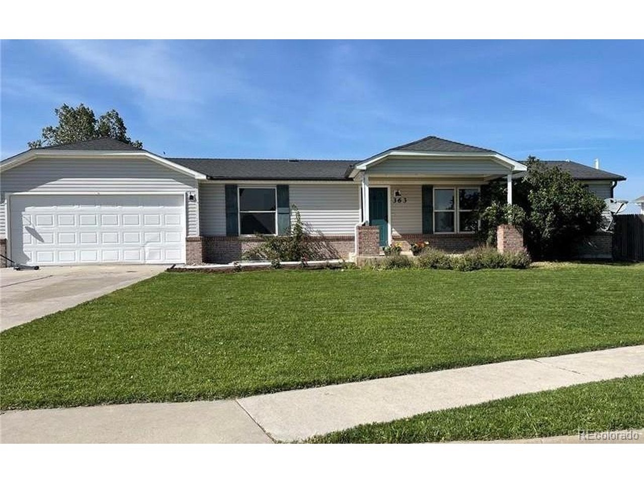 363 Shasta Ct — photo
