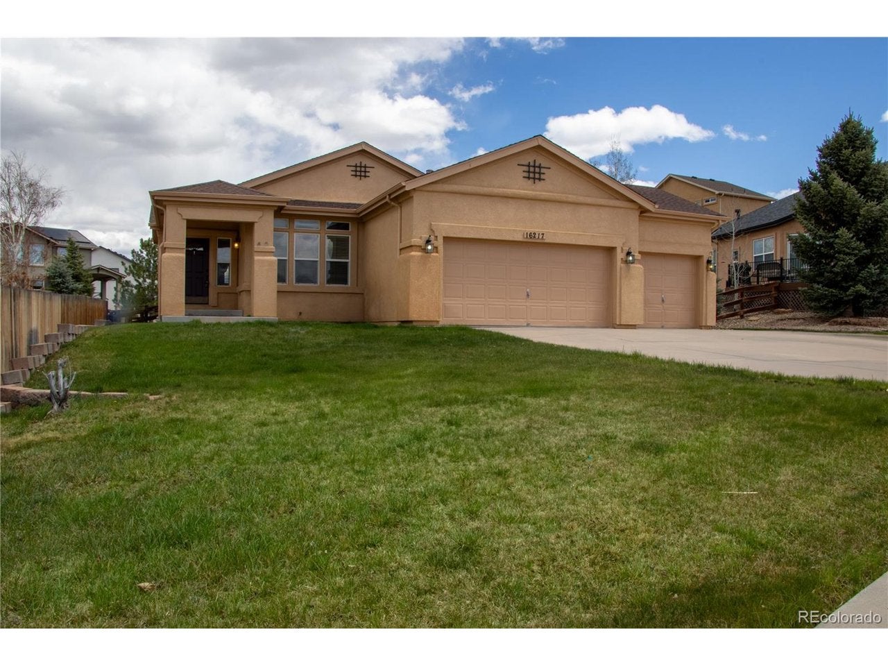 16217 Windsor Creek Dr — photo