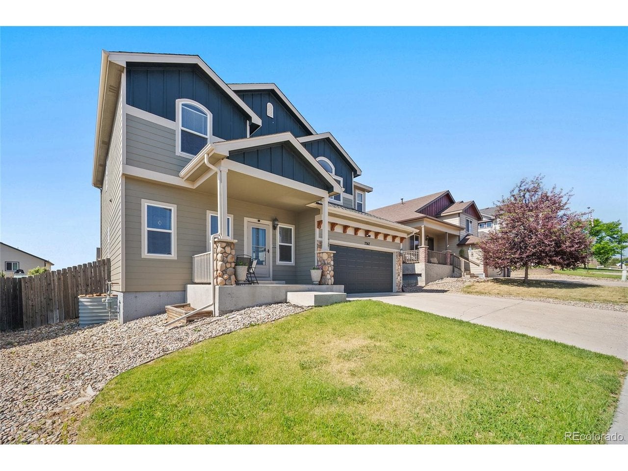 7367 Araia Dr — photo