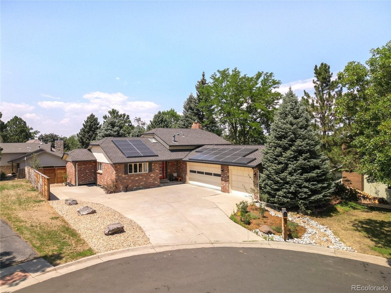 7773 S Oneida Ct — photo