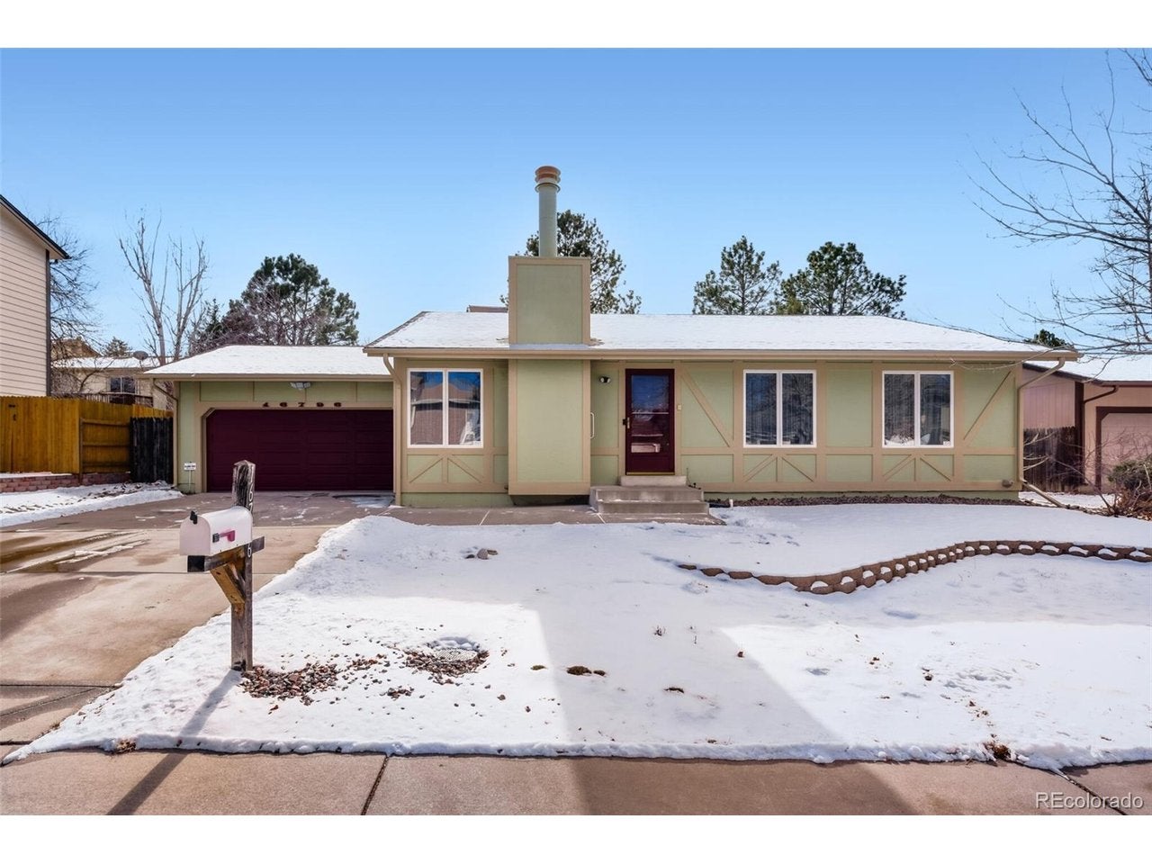 16796 E Kent Dr — photo