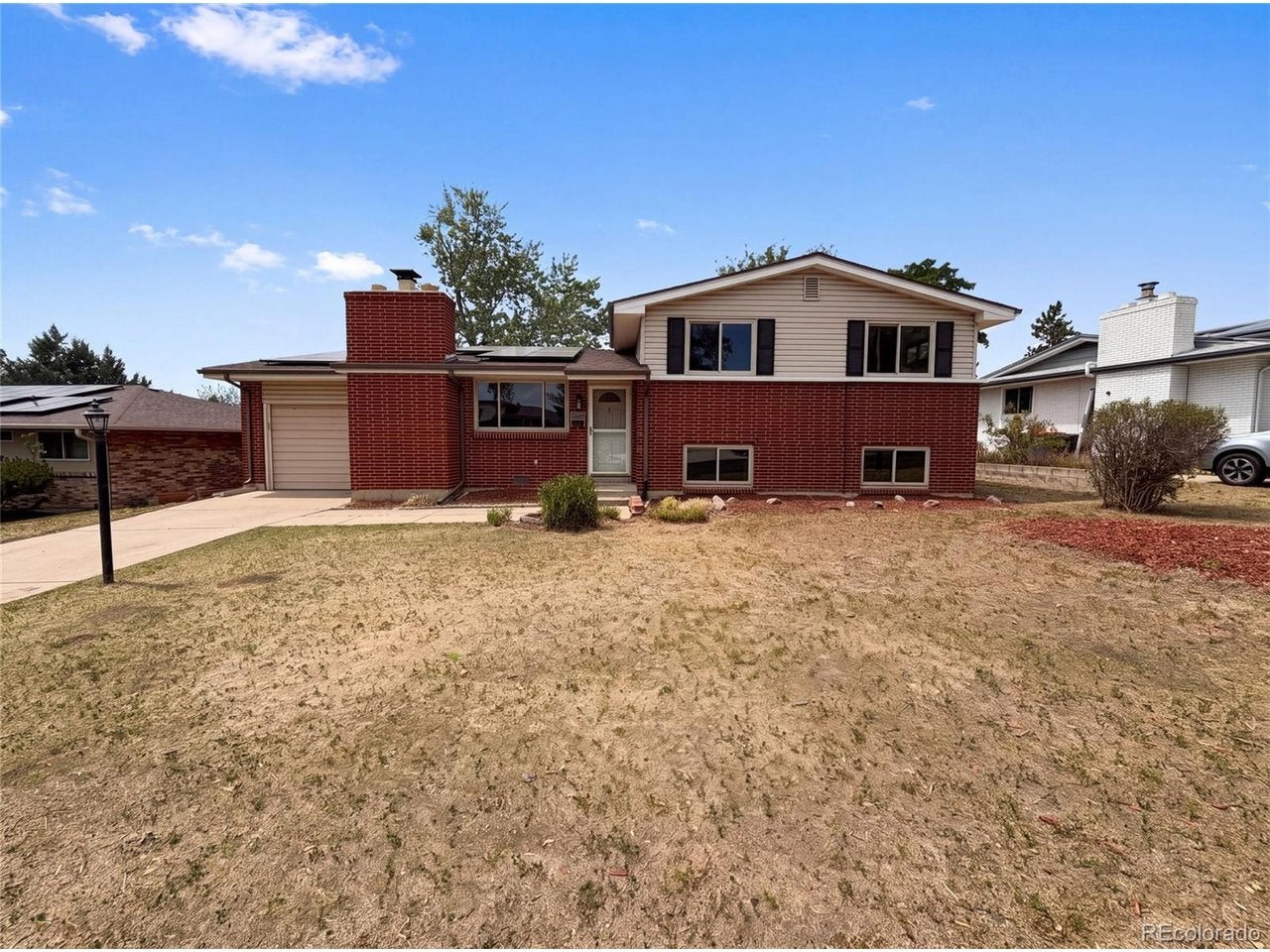 885 W 7th Avenue Dr — photo