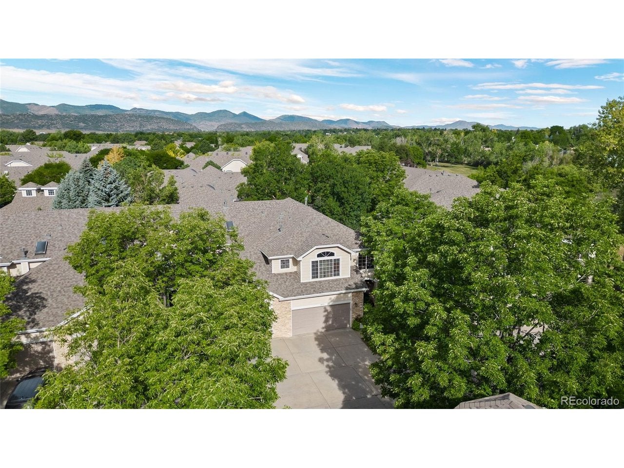 8951 W Phillips Dr — photo