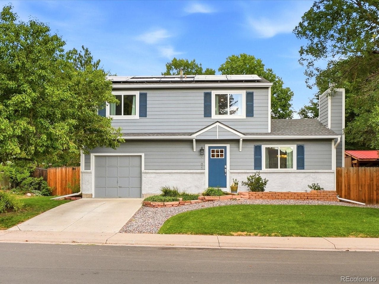 9105 W Bellwood Pl — photo