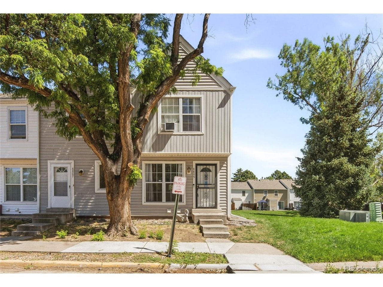 8805 W Floyd Ave — photo
