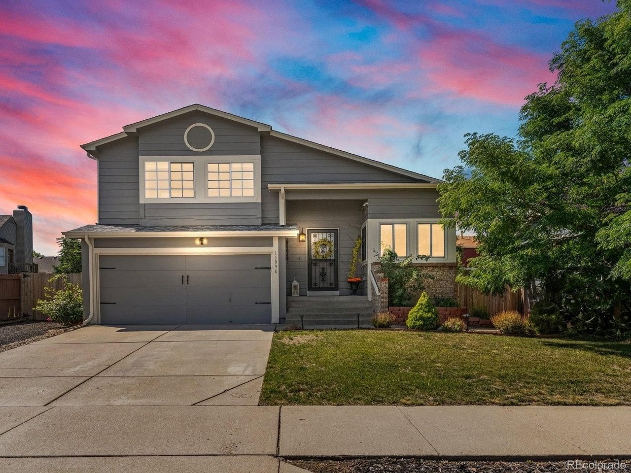 15090 Bolling Dr — photo