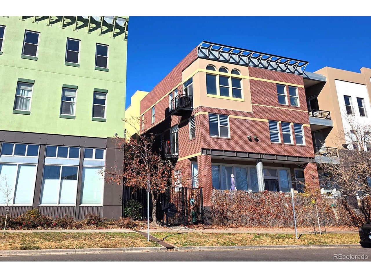 1521 Central St 2D — photo