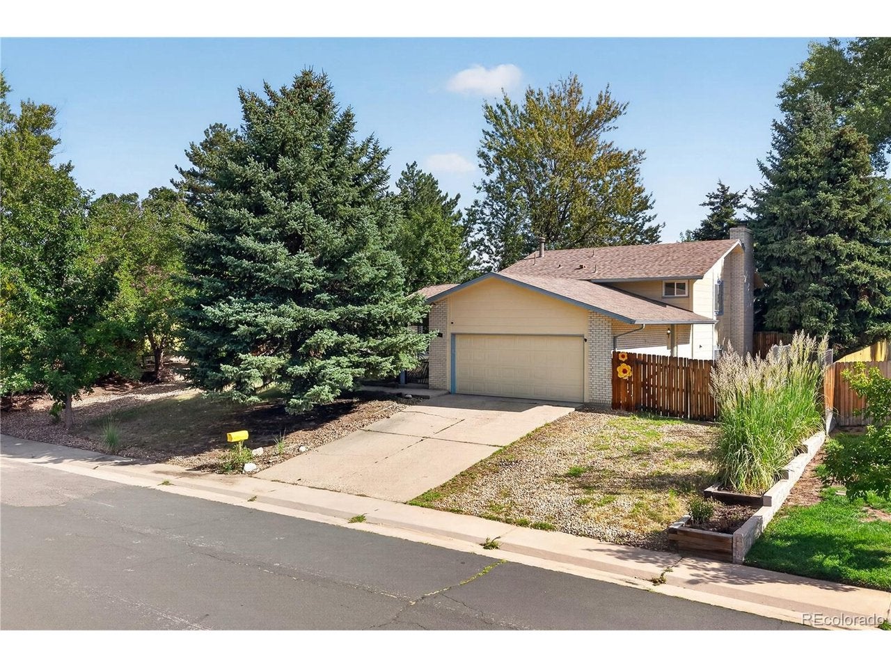 2436 S Lansing Way — photo