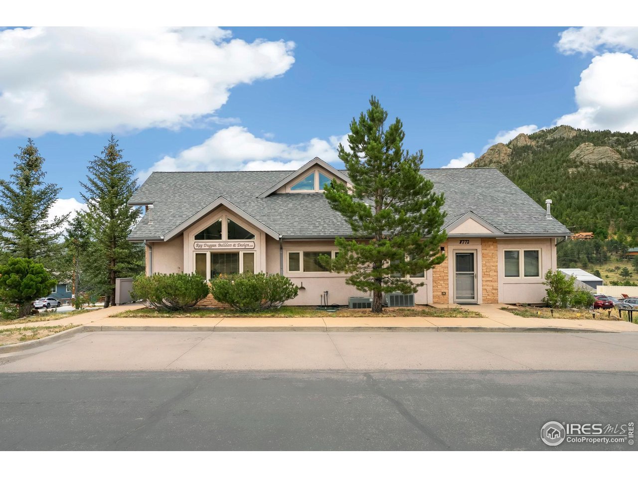 1770 Avalon Dr — photo