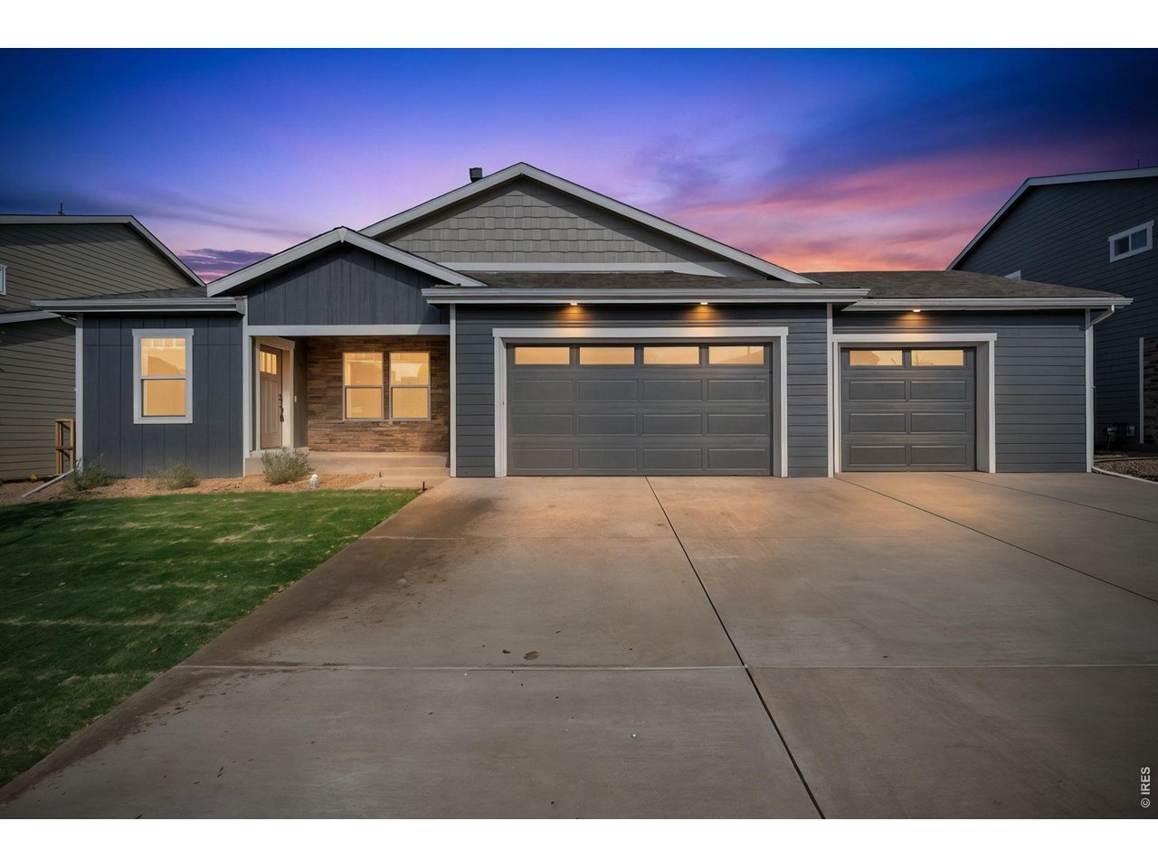 9048 Harlequin Cir — photo