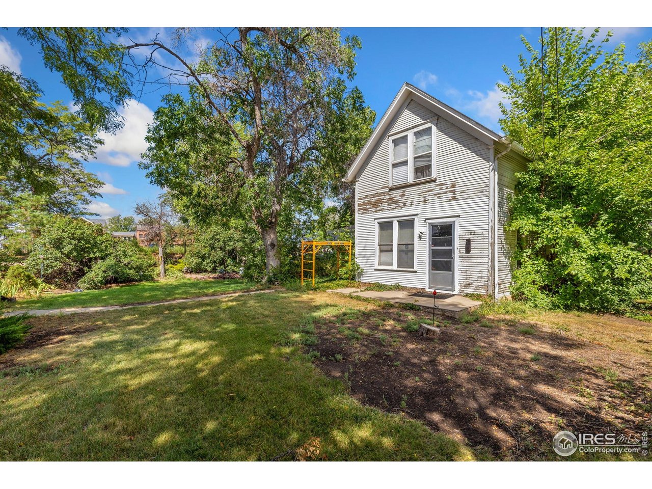 1105 Pine St — photo