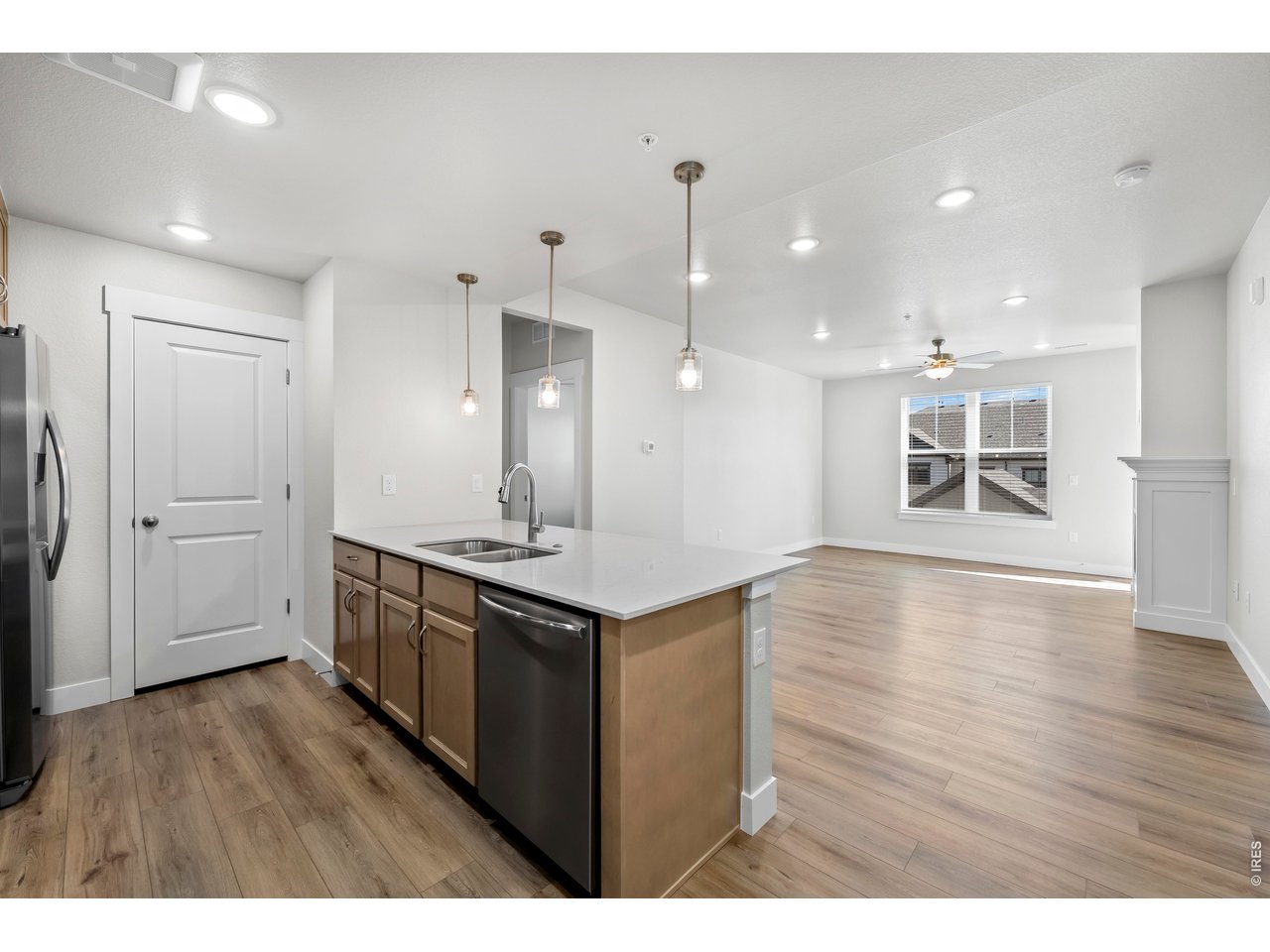 265 High Point Dr E-205 — photo