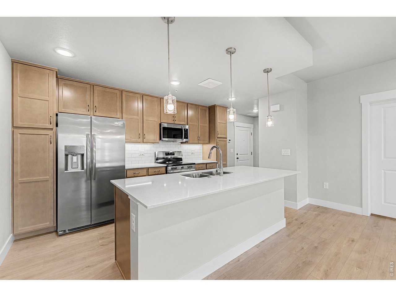265 High Point Dr 103 — photo