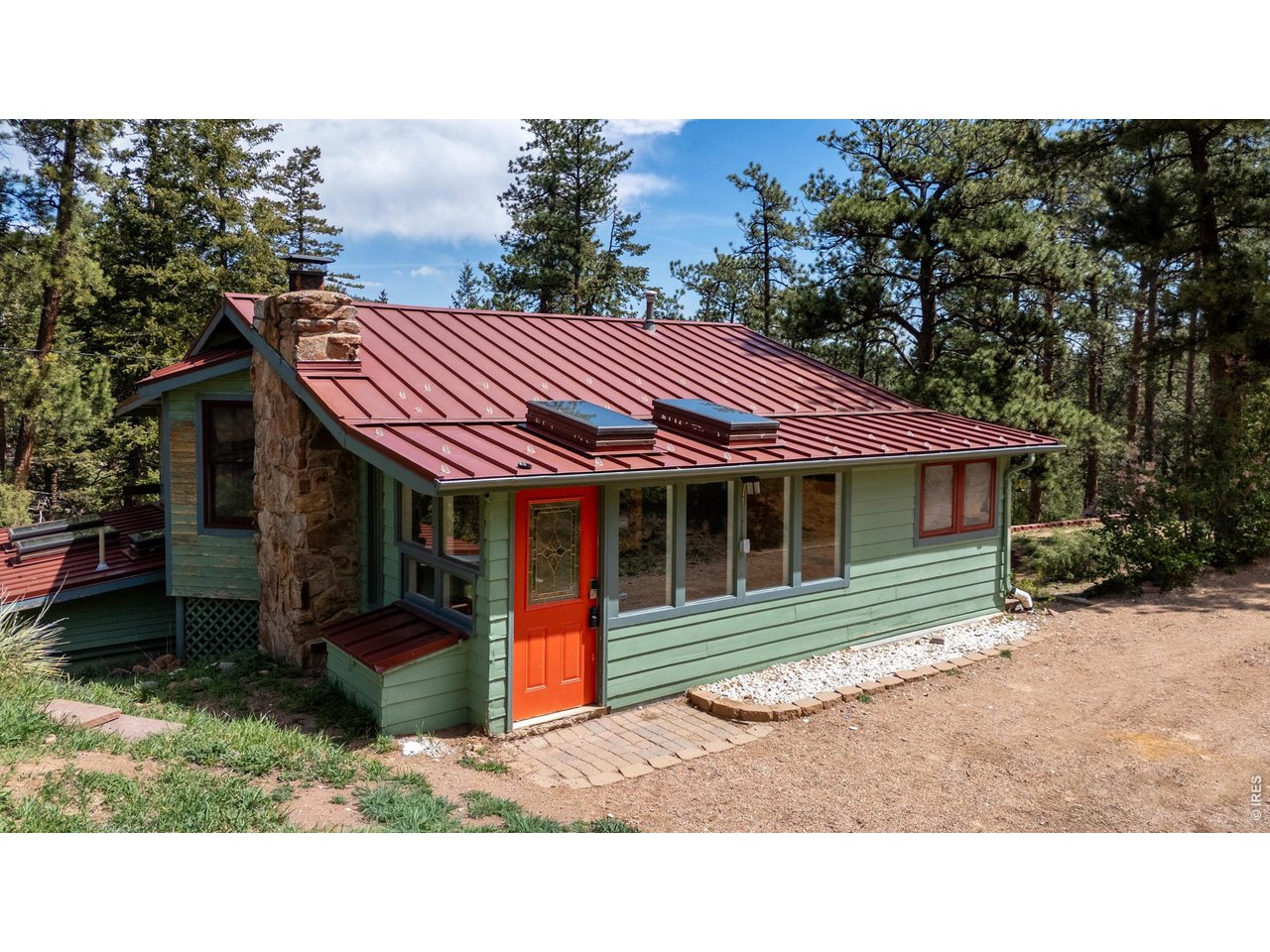 1003 Eagle Dr — photo