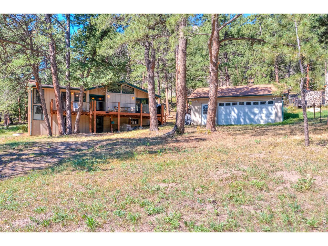 71 Cedar Dr — photo