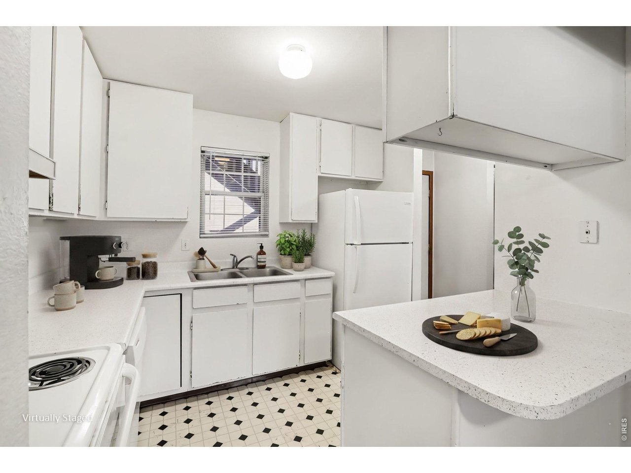 720 City Park Ave D-410 — photo