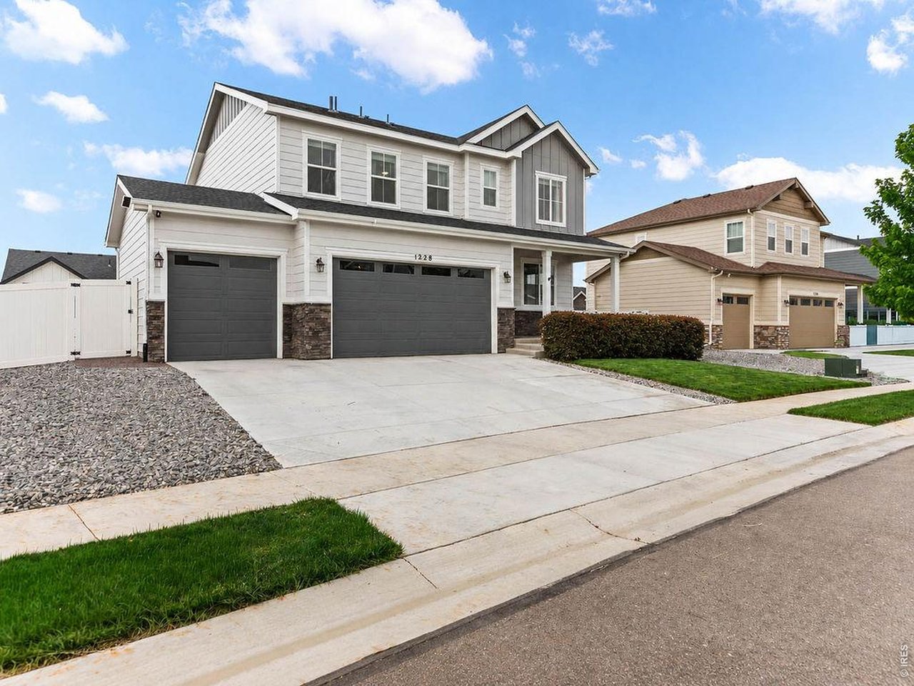 1228 Argali Dr — photo