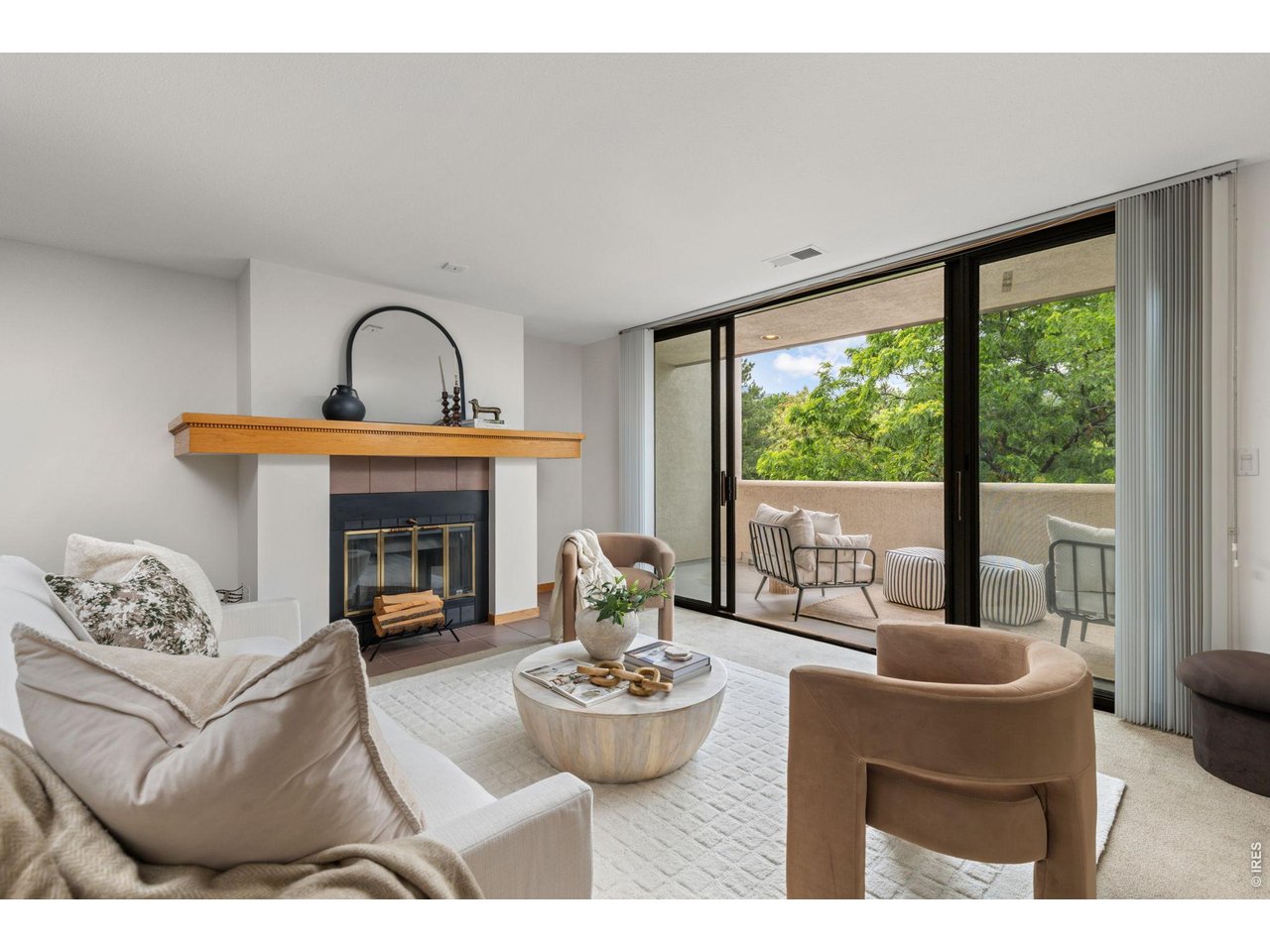 1140 Portland Pl 306 — photo