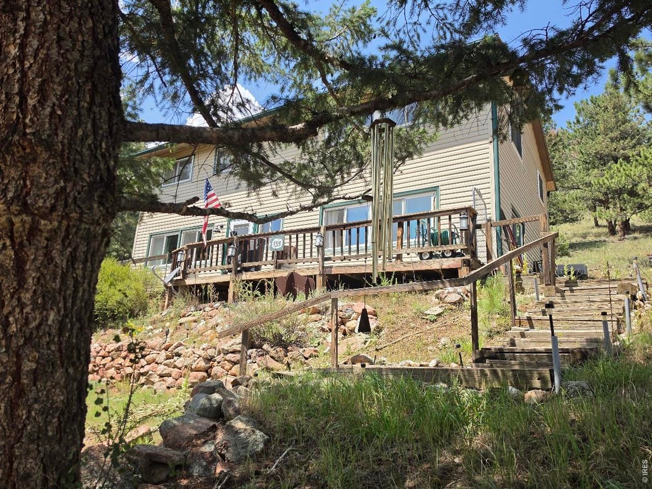 135 Brookside Dr — photo
