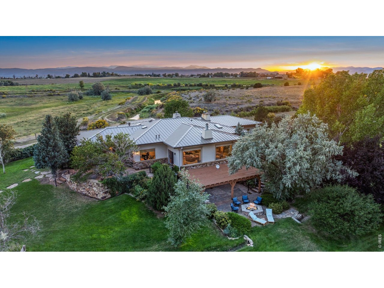 7024 Daryn Ln — photo