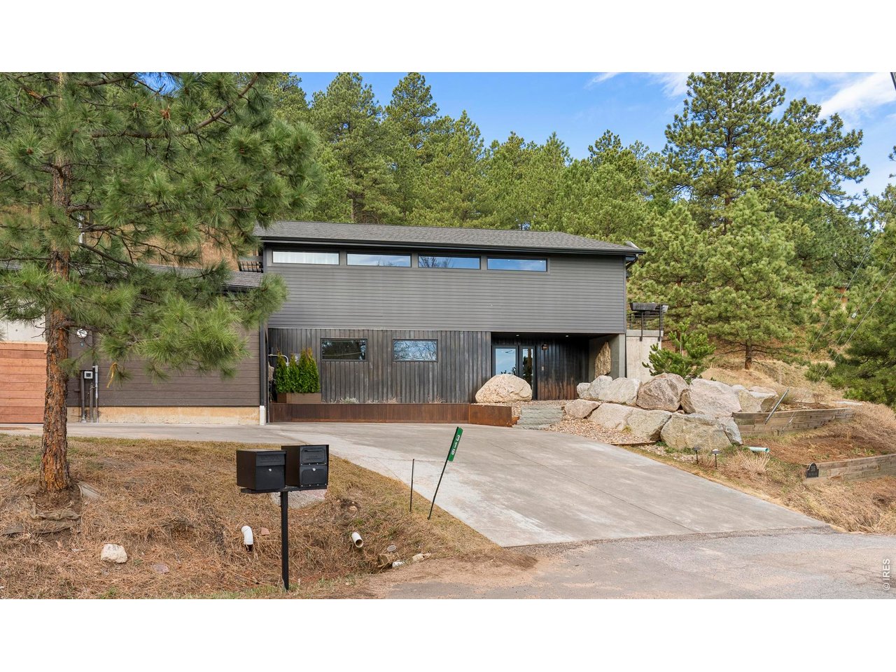 316 Pine Tree Ln, Boulder, CO 80304 — photo 2