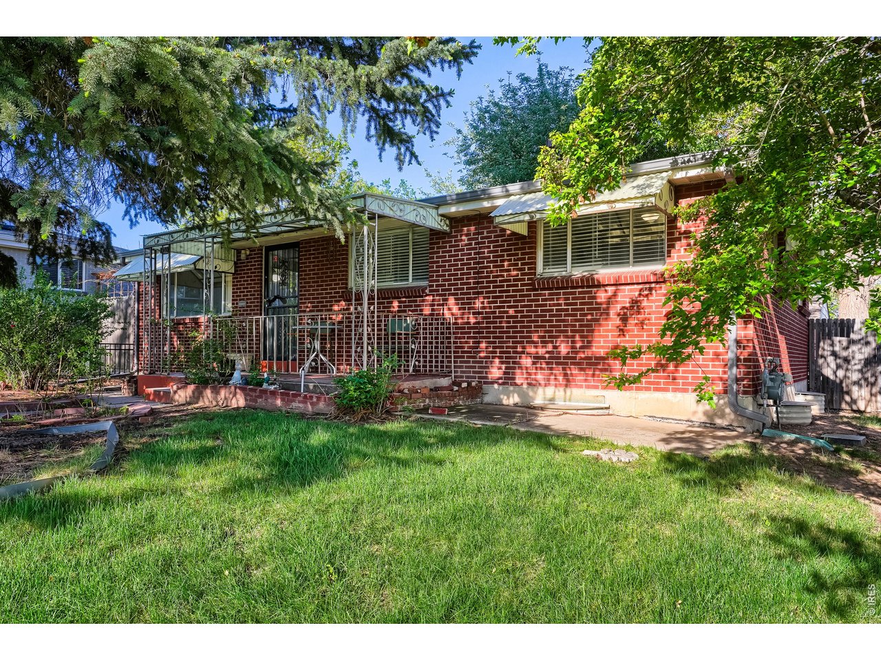 1435 S Ogden St — photo