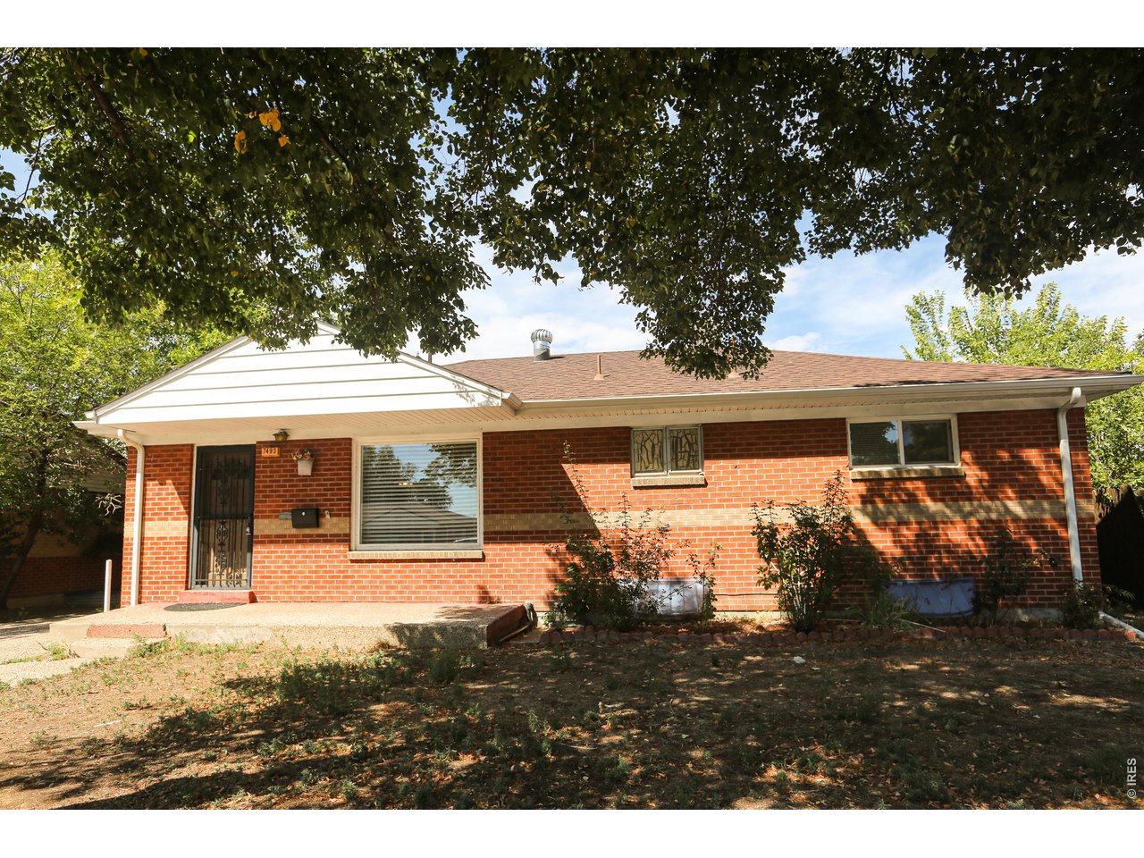7493 Raritan St — photo