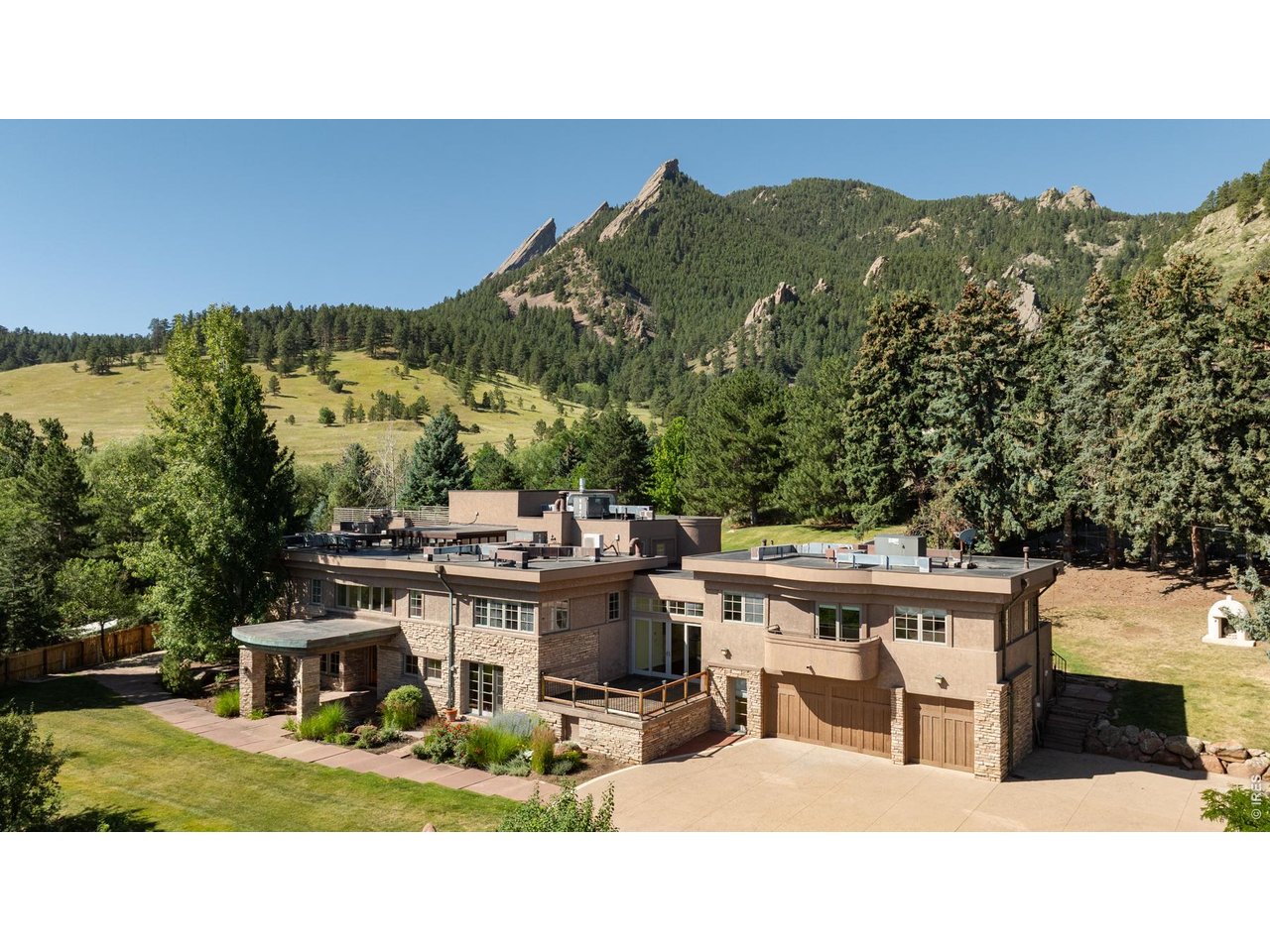 770 Circle Dr — photo