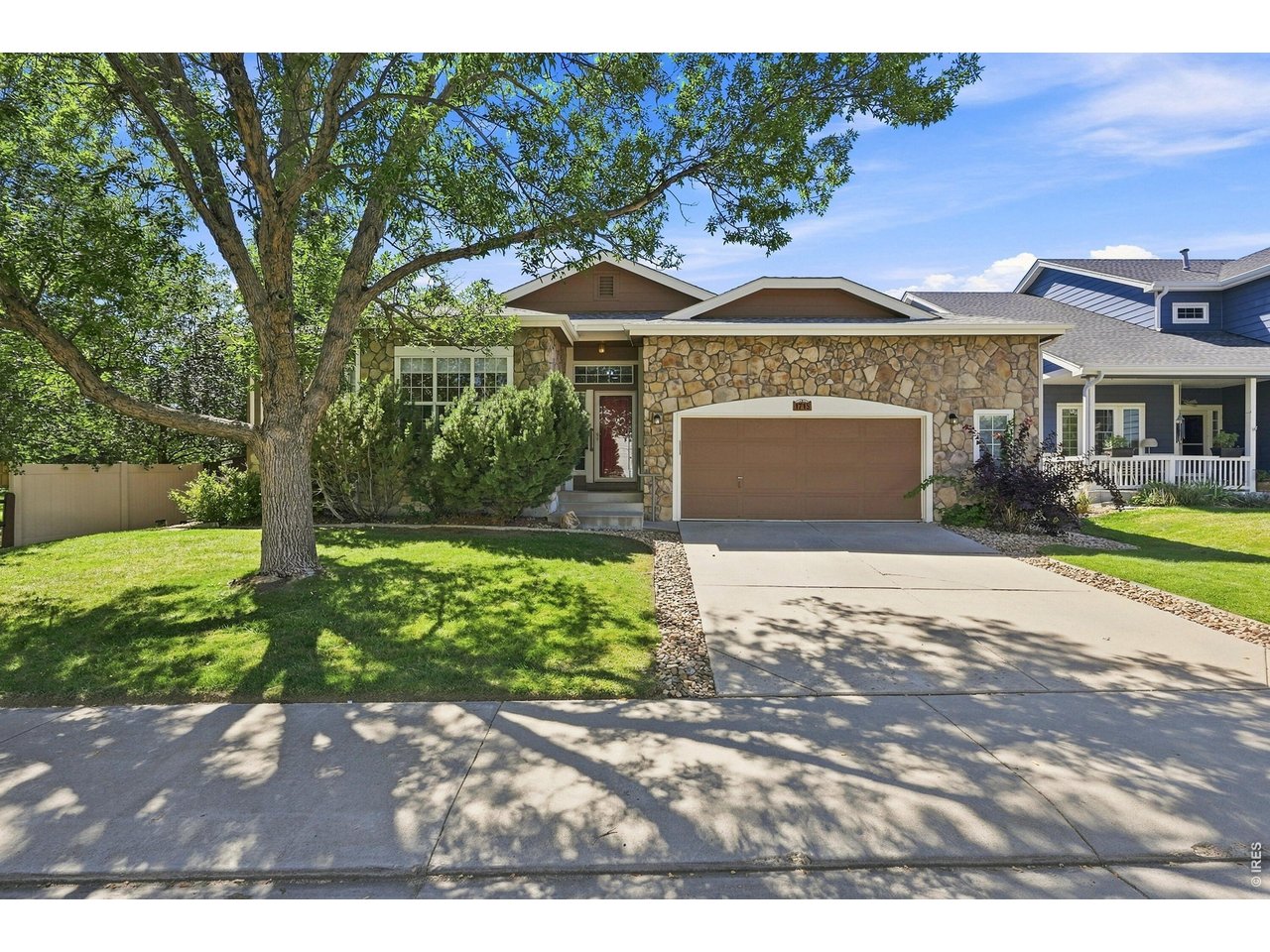 1715 Whitehall Dr — photo
