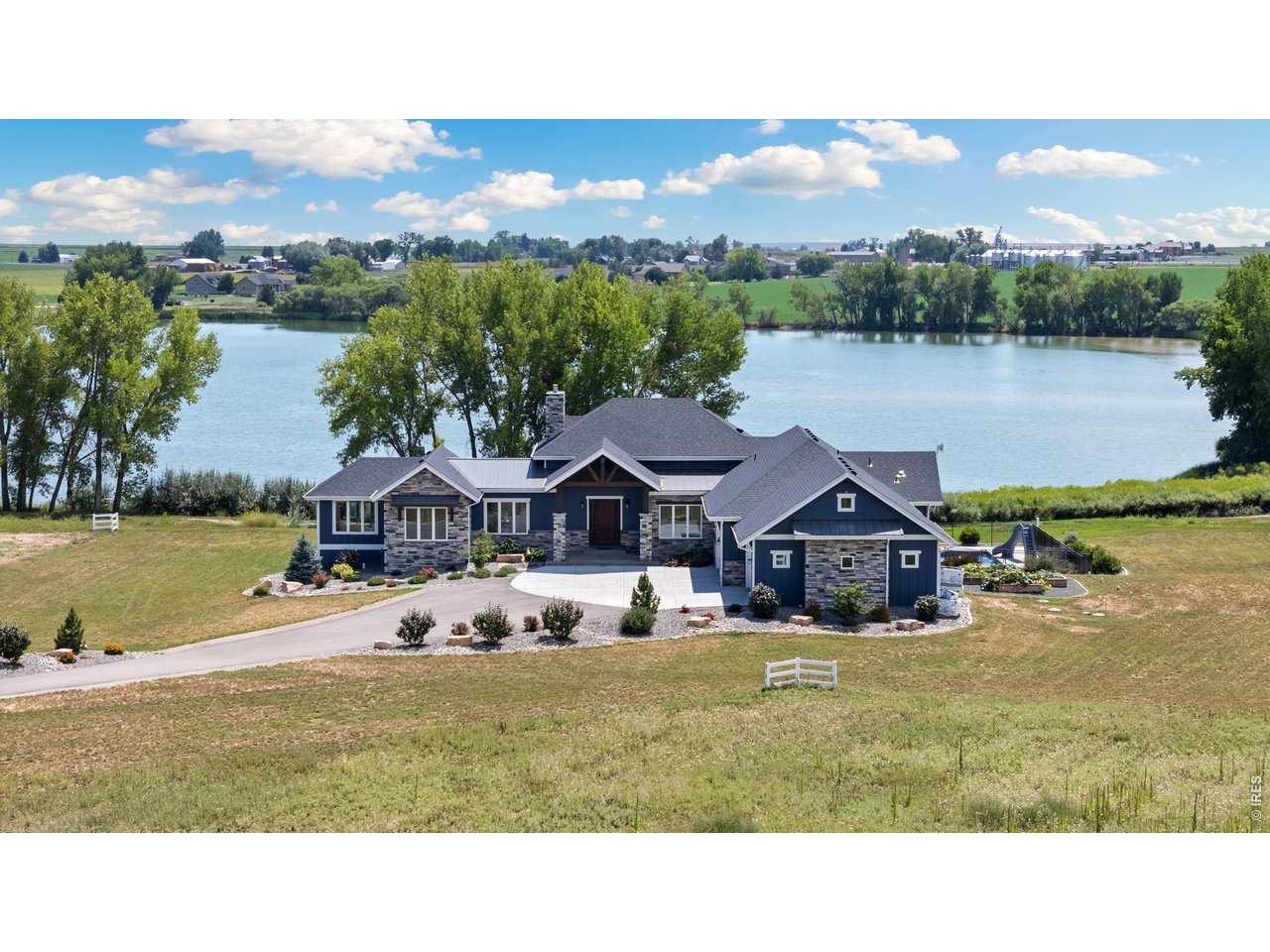 3324 Fox Crossing Pl — photo