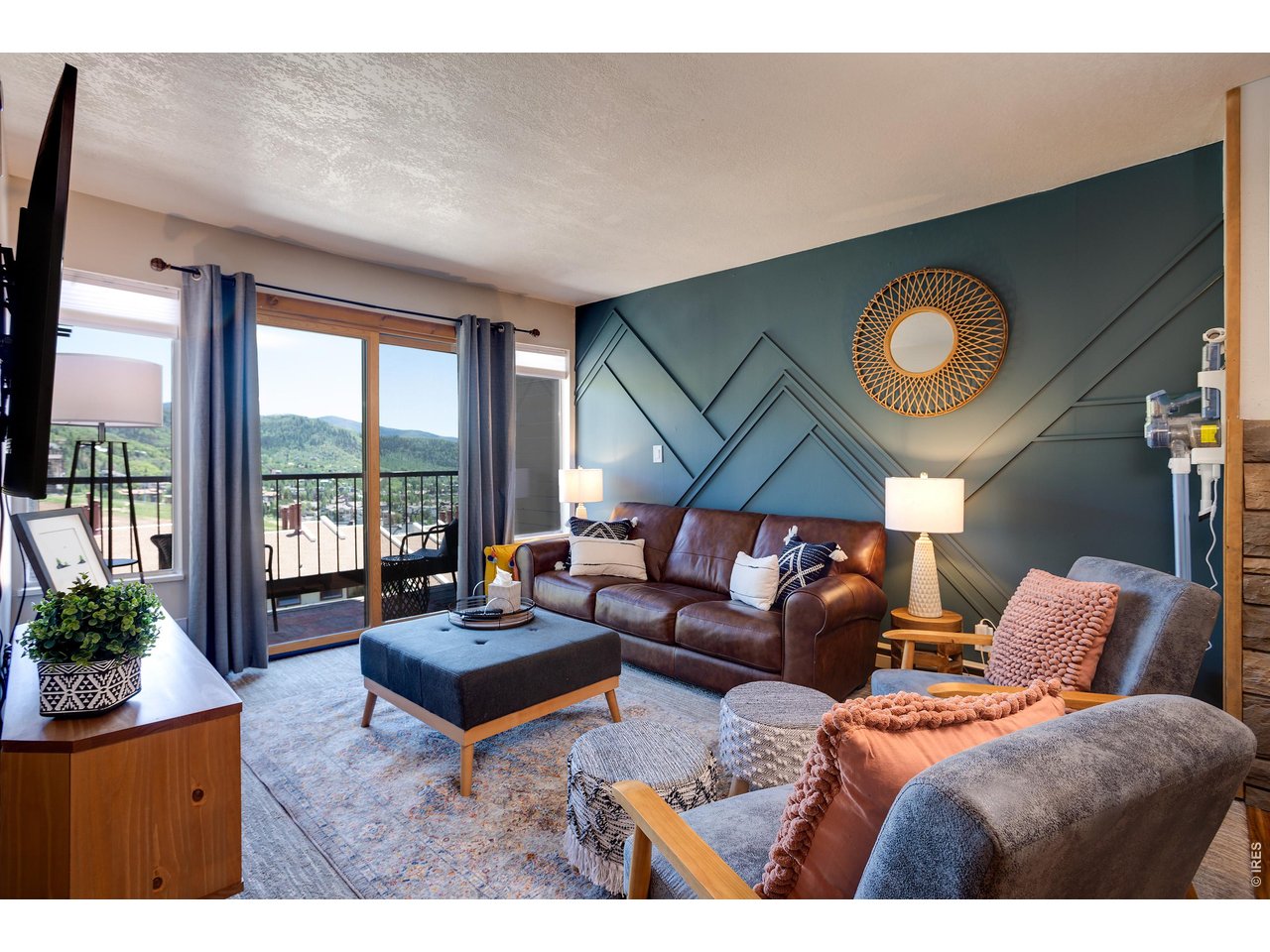 1805 River Queen Ln 206 — photo