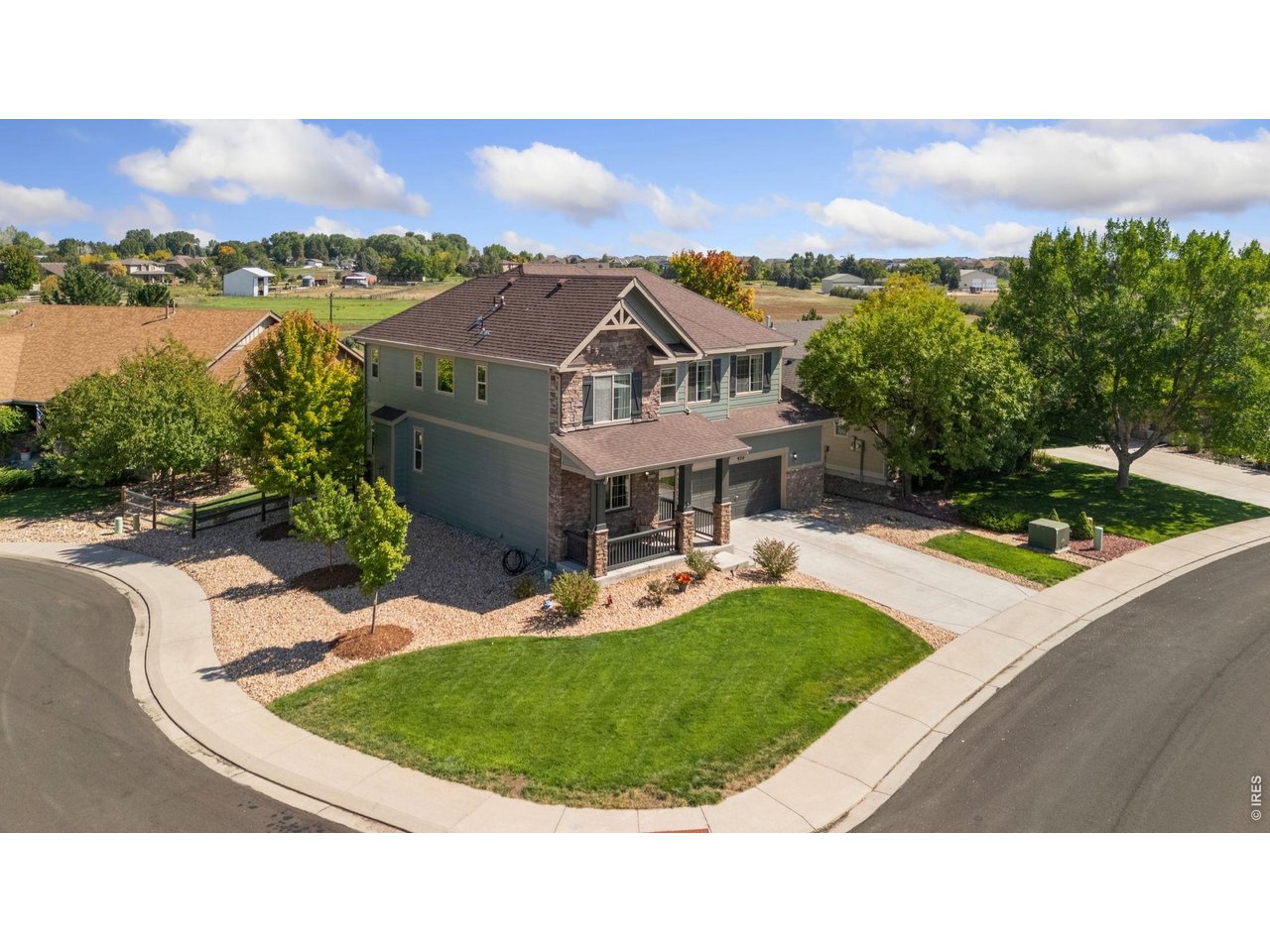 924 Messara Dr — photo