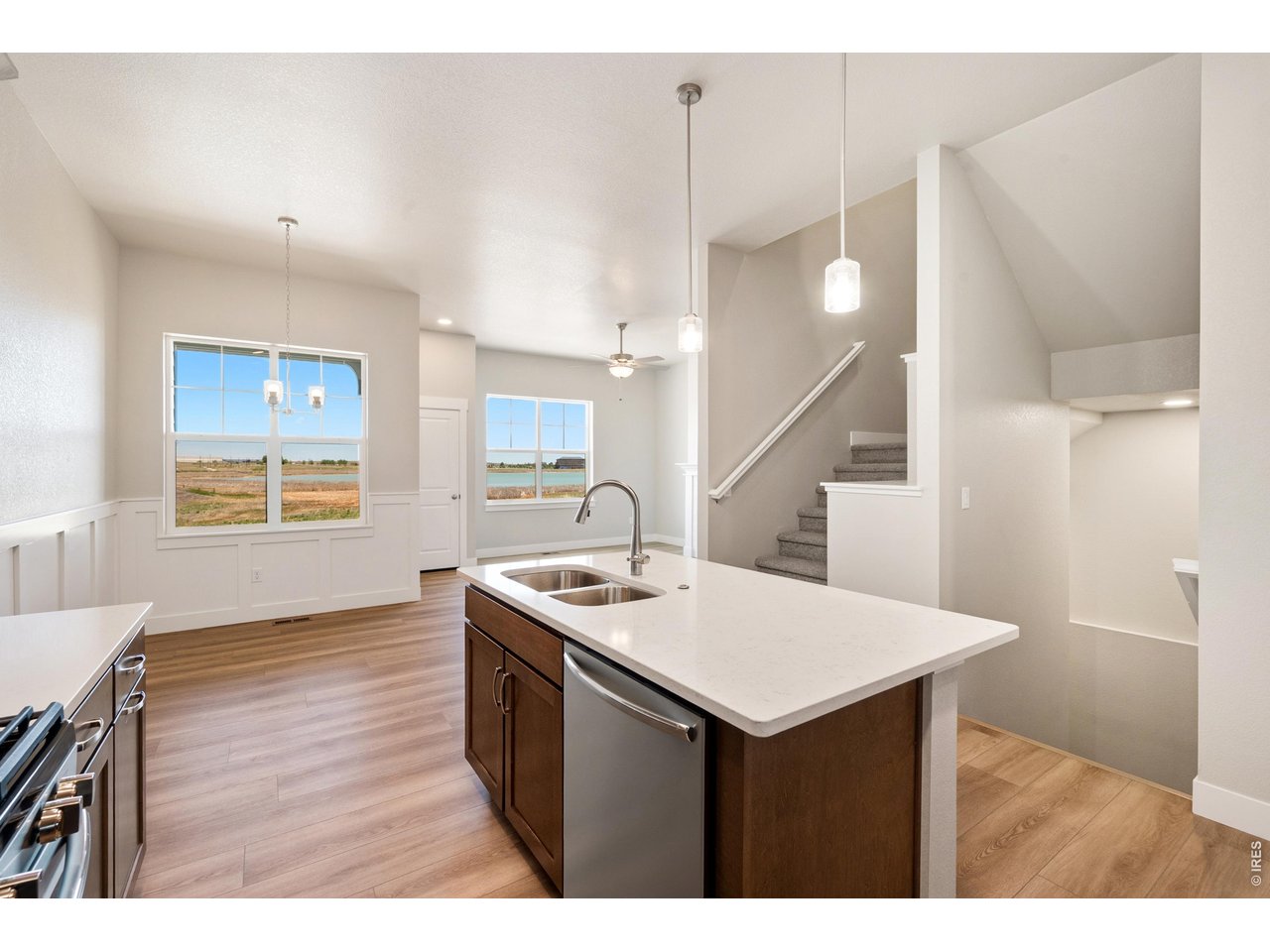 4232 Trapper Lake Dr — photo