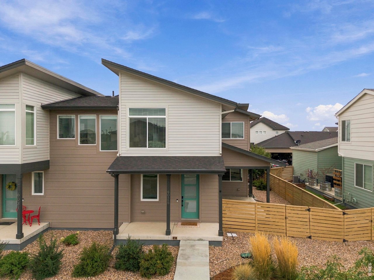 6025 Denys Dr — photo