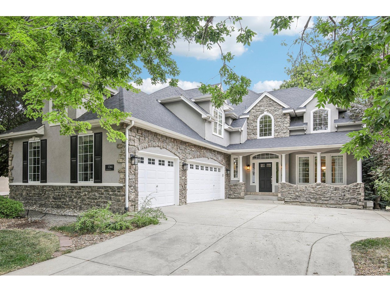 1364 Northpark Dr — photo