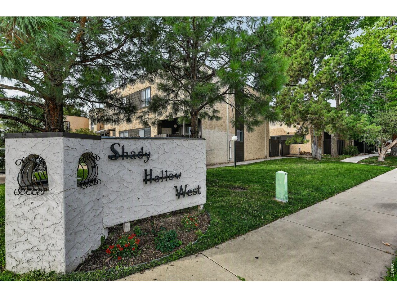 2996 Shady Holw W — photo