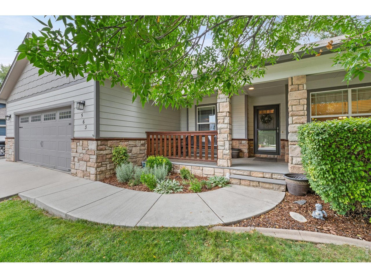 563 Kenai Ct — photo