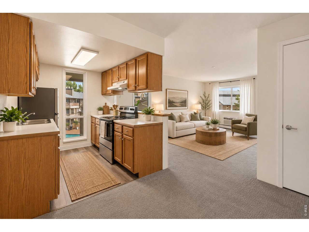 645 Manhattan Pl 307 — photo