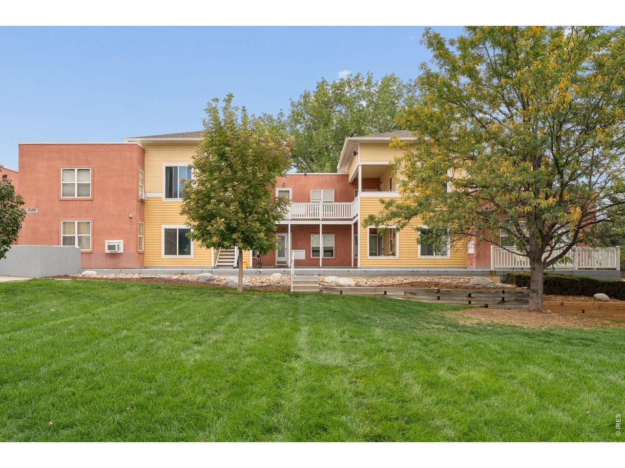 2610 Iris Ave 105 — photo