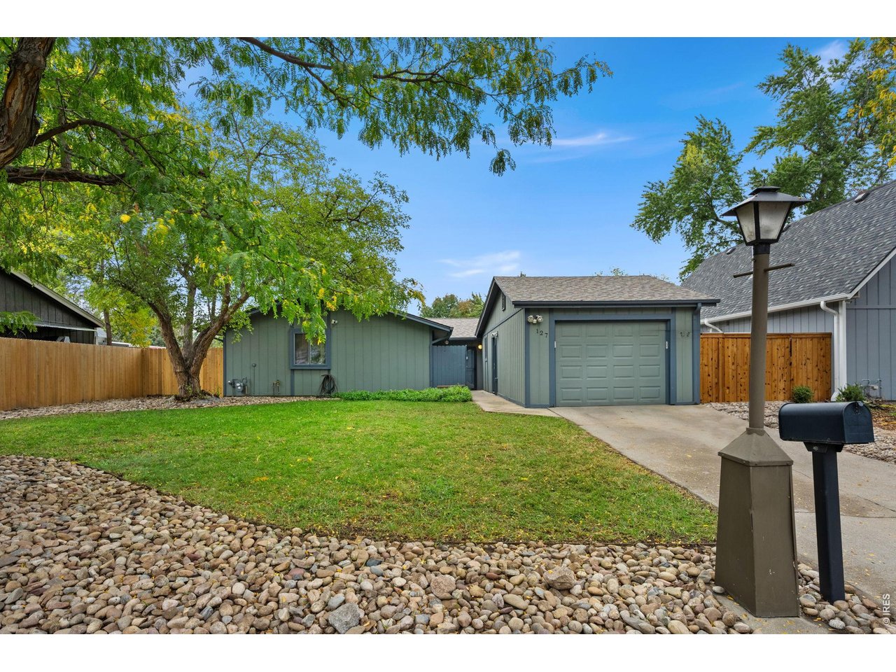 127 Placer Ave — photo