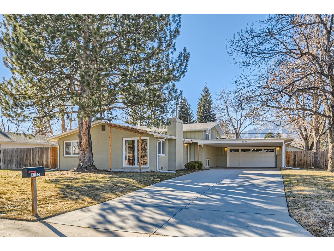 4370 Comanche Dr — photo