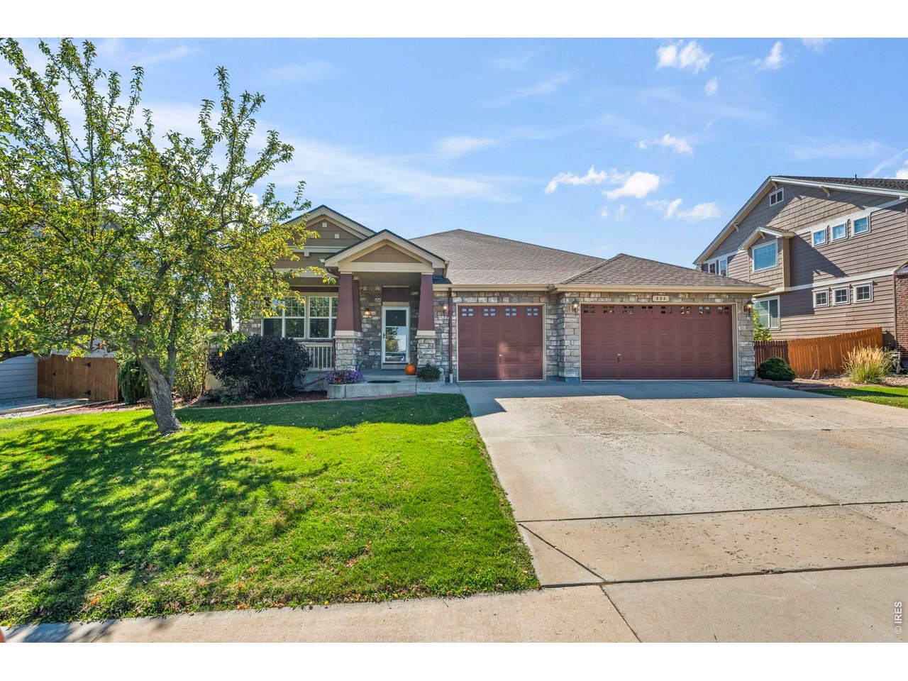 804 Lawson Way — photo