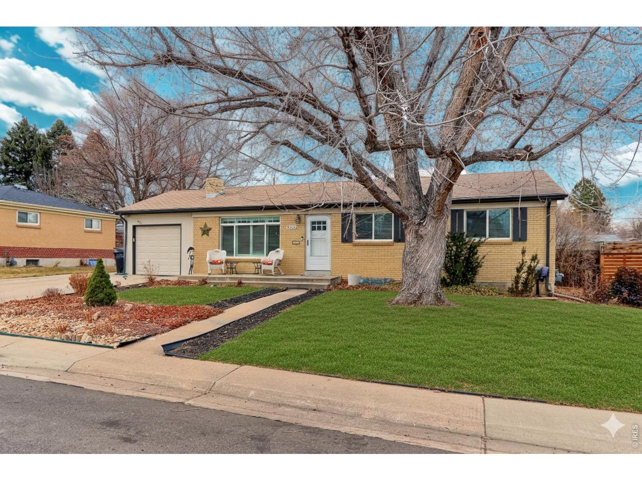 3333 W Wagon Trail Dr — photo