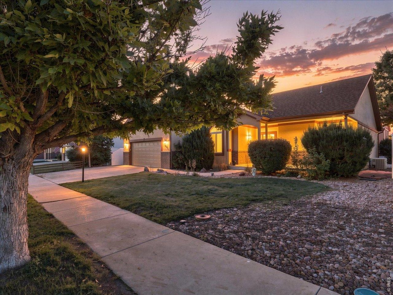 9038 Shenandoah Ave — photo