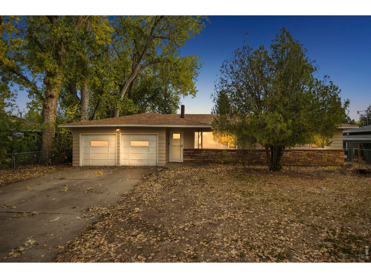 2804 Tharp Dr — photo