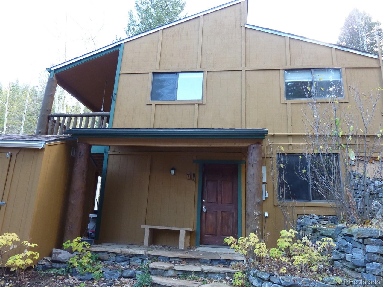 604 Castlewood Dr — photo