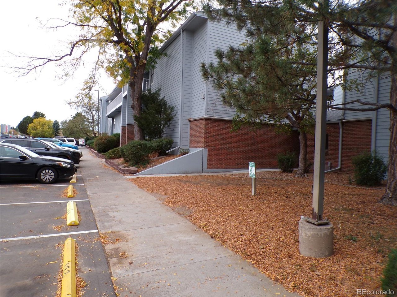7665 E Eastman Ave Unit 205D — photo