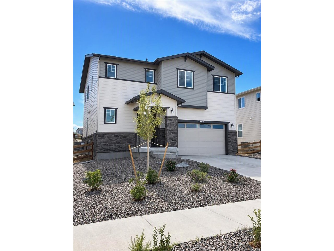 25240 E Pacific Ave — photo