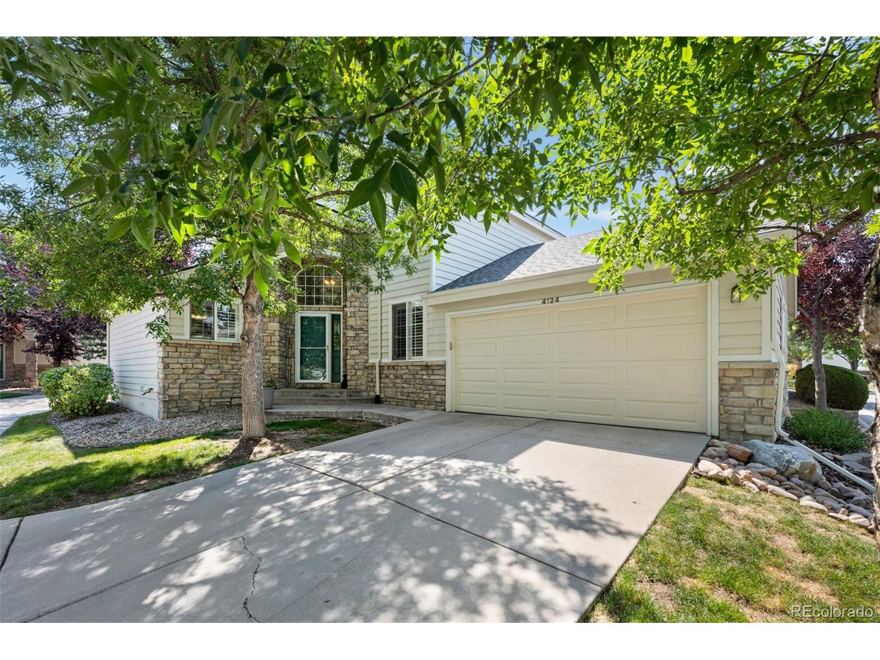4124 E Hinsdale Cir — photo
