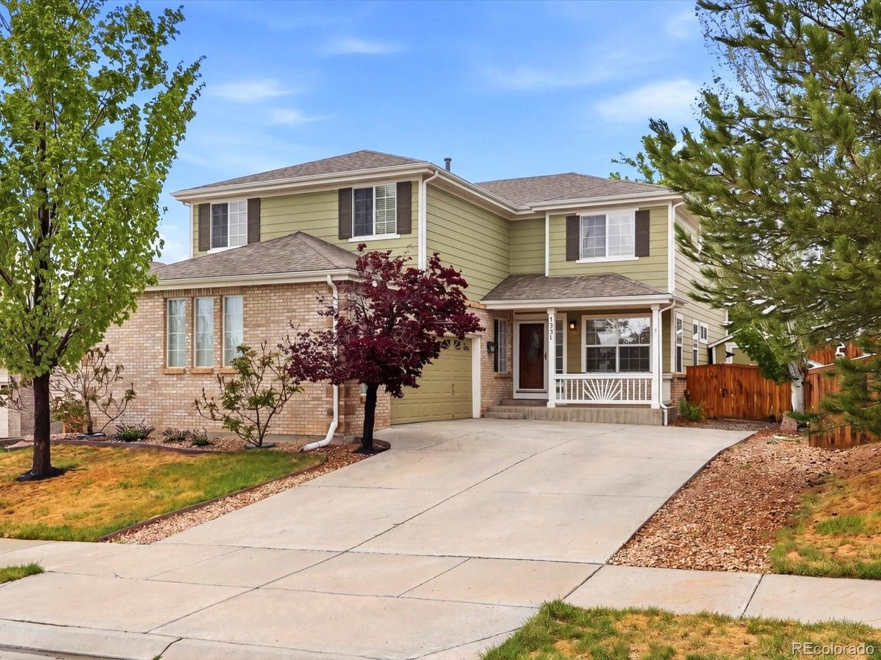 1351 Hickory Dr — photo